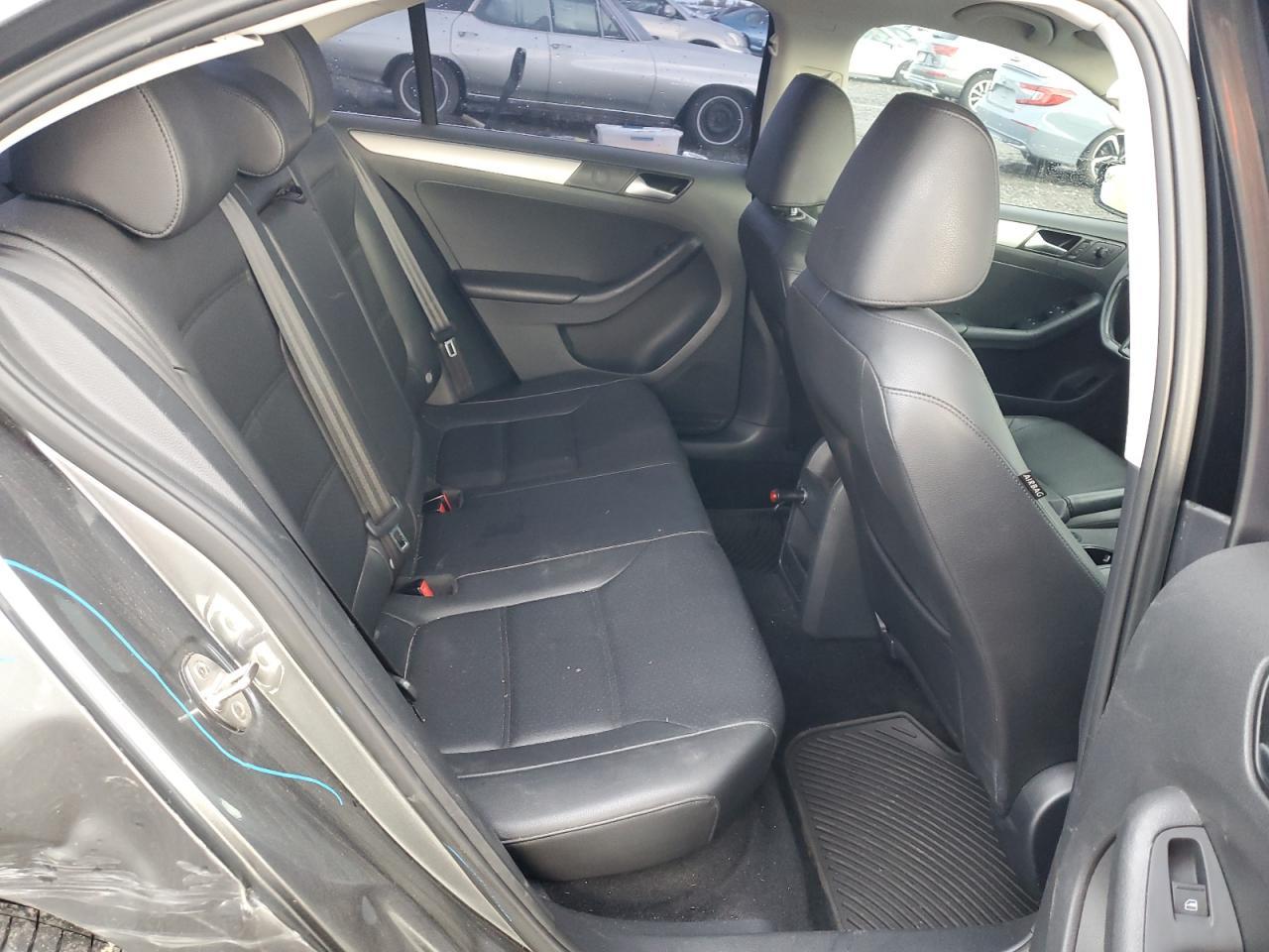 2017 Volkswagen Jetta - zdjęcie 10
