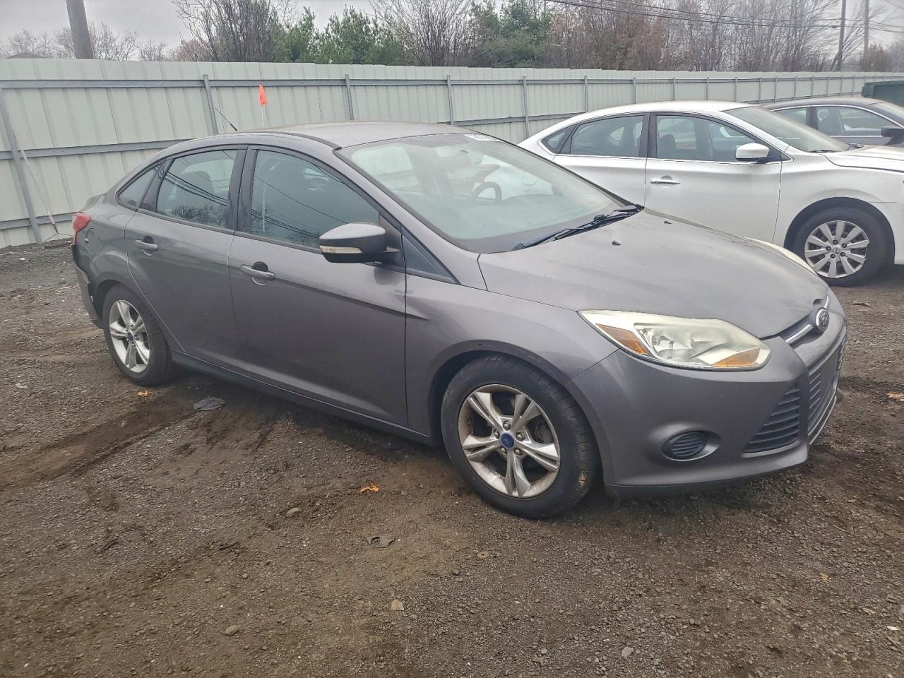 2014 Ford Focus - zdjęcie 4