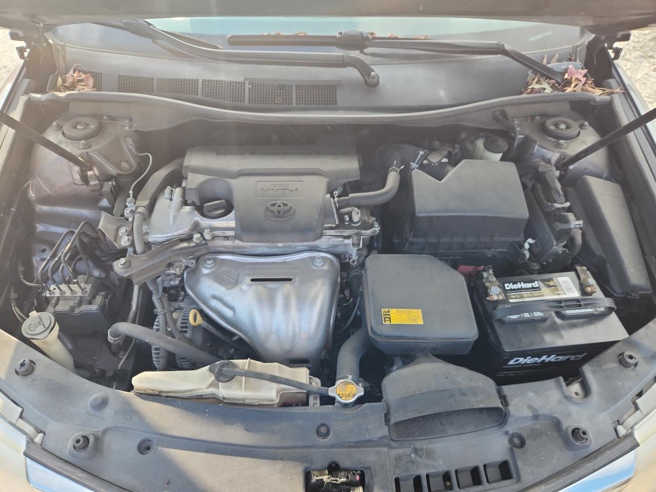 2014 Toyota Camry L - zdjęcie 11