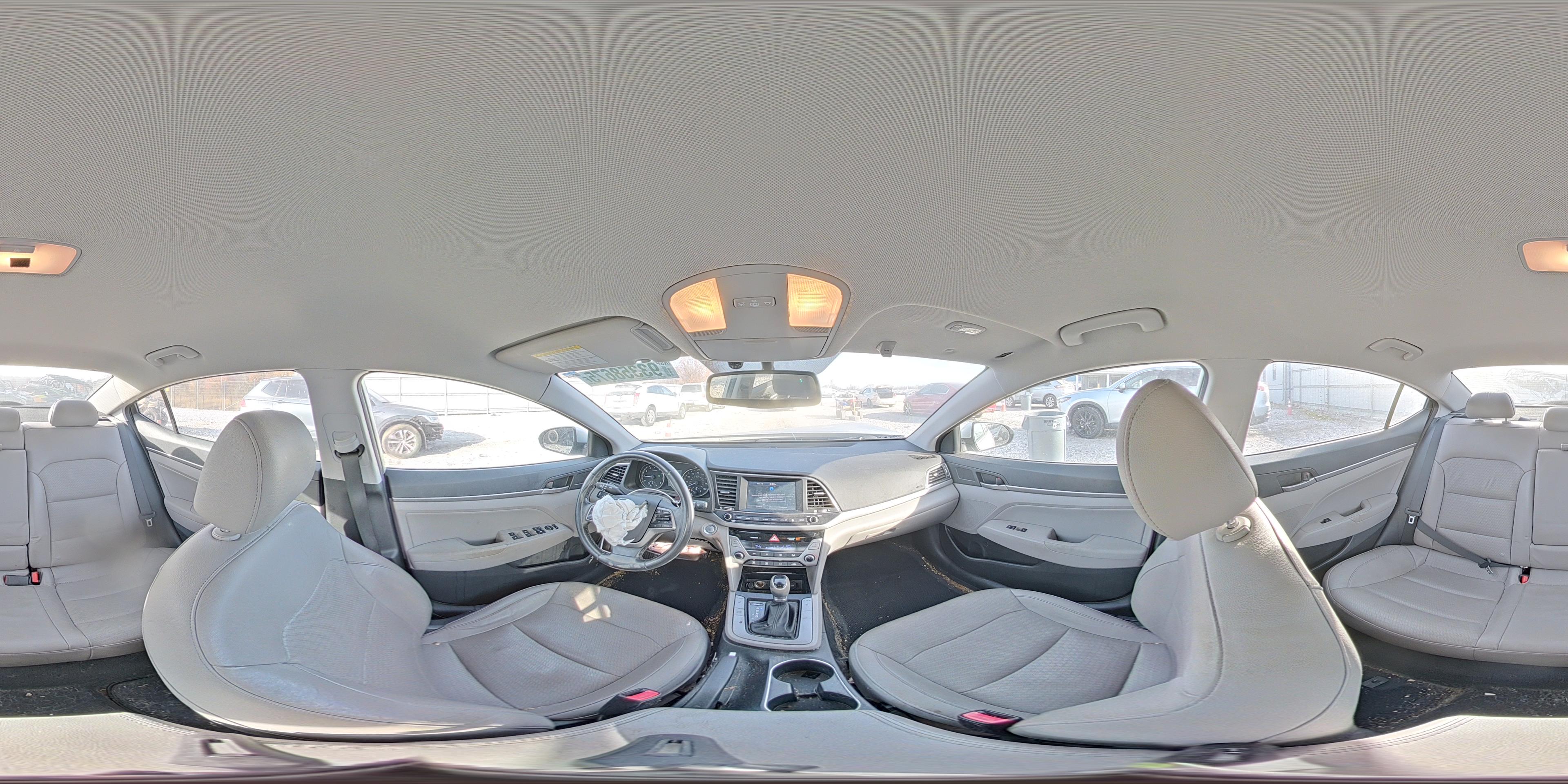 2017 Hyundai Elantra - zdjęcie 14