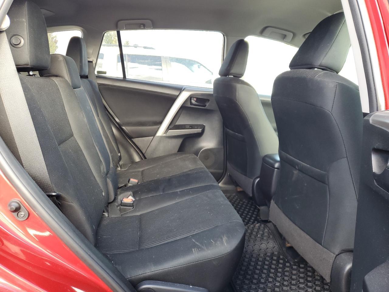 2017 Toyota RAV 4 - zdjęcie 11