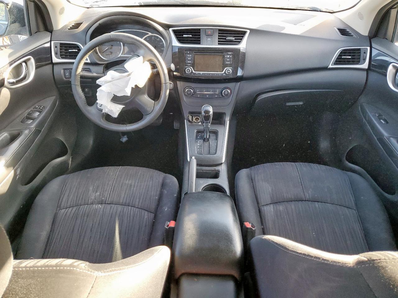 2016 Nissan Sentra S - zdjęcie 8