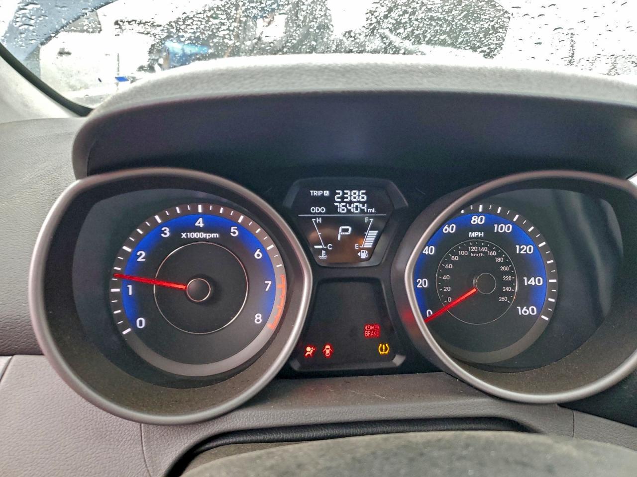 2013 Hyundai Elantra - zdjęcie 9