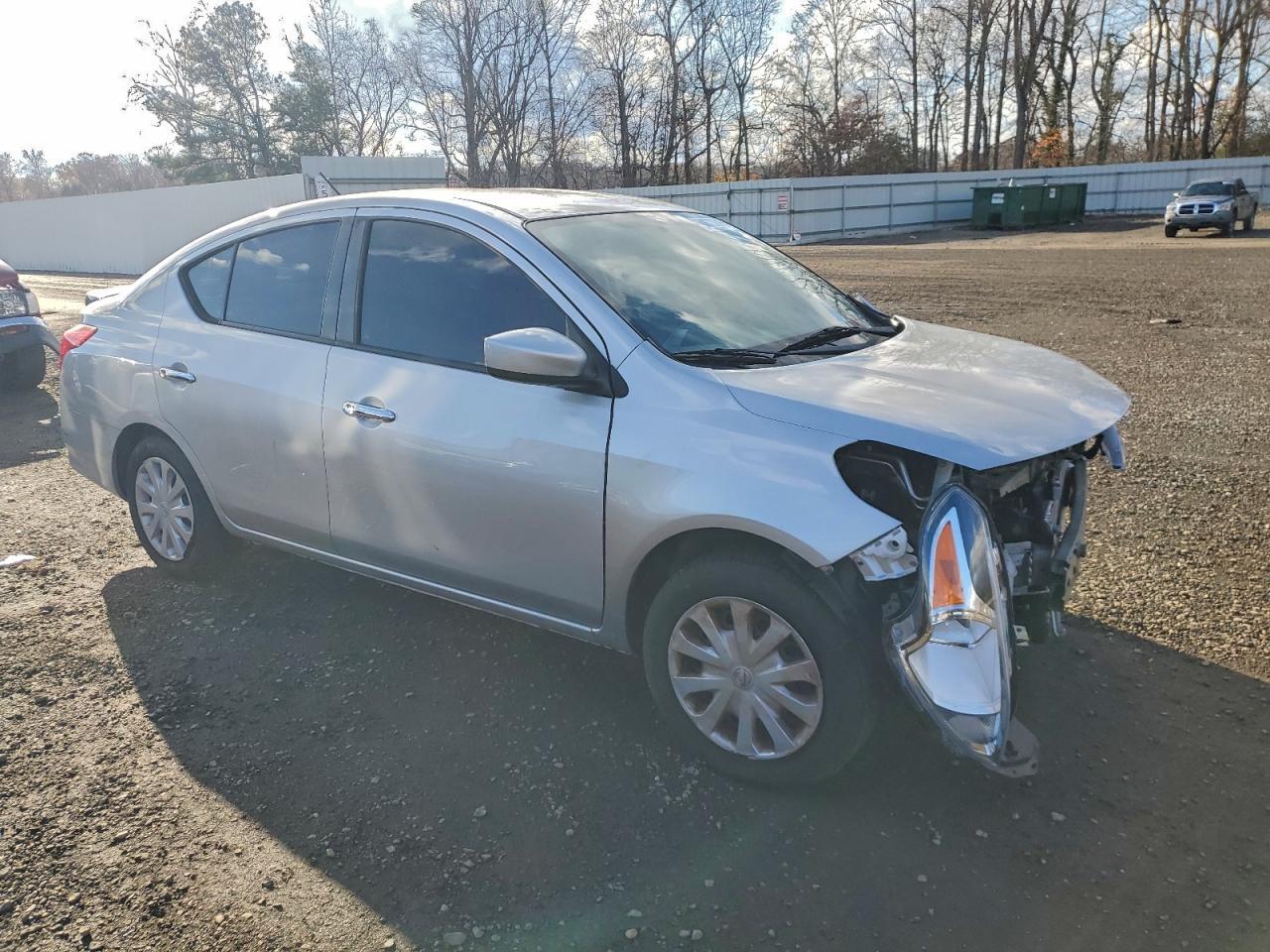 2018 Nissan Versa S - zdjęcie 4