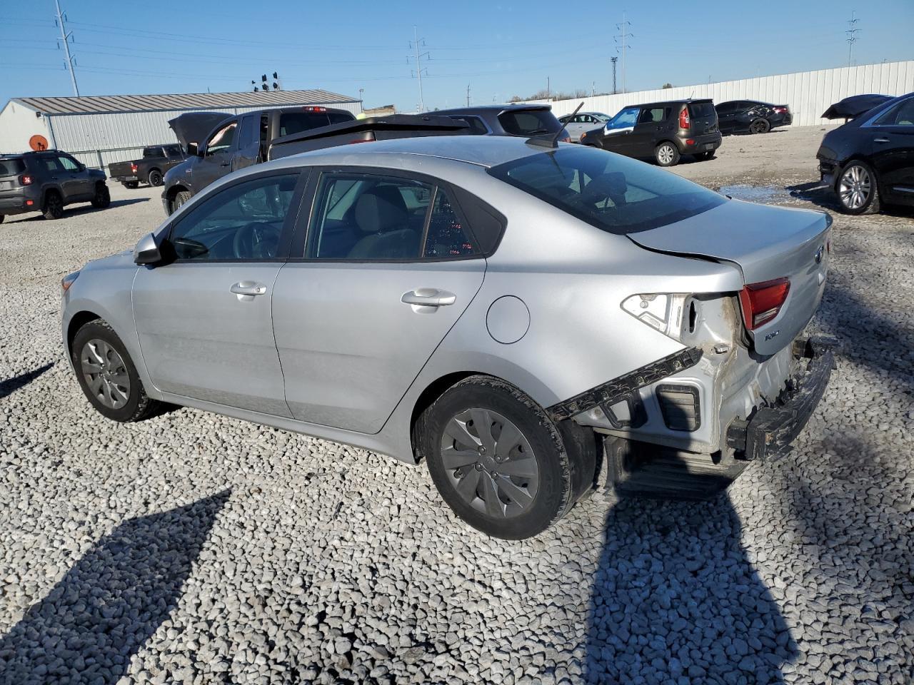 2019 Kia Rio - zdjęcie 2
