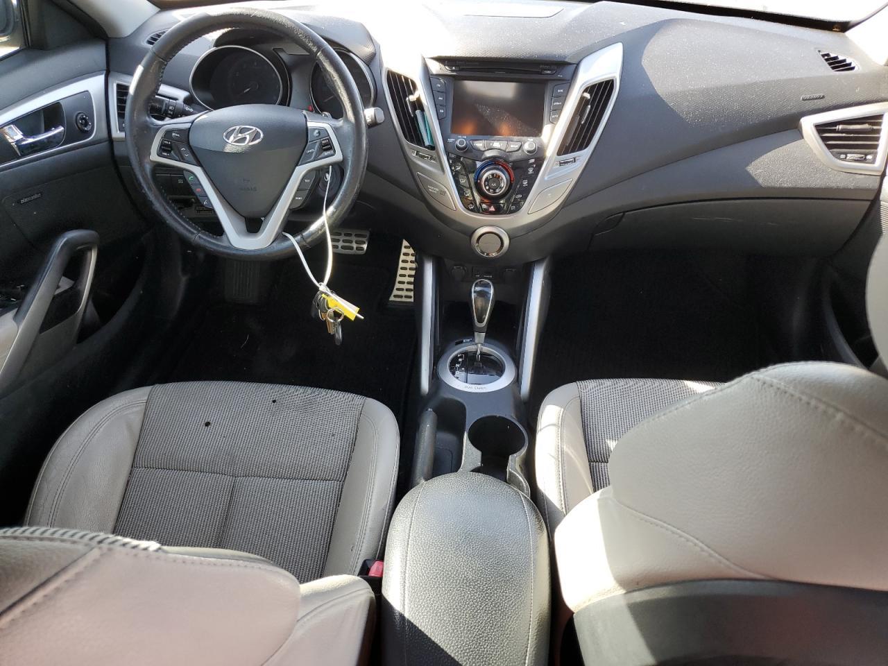 2013 Hyundai Veloster - zdjęcie 8