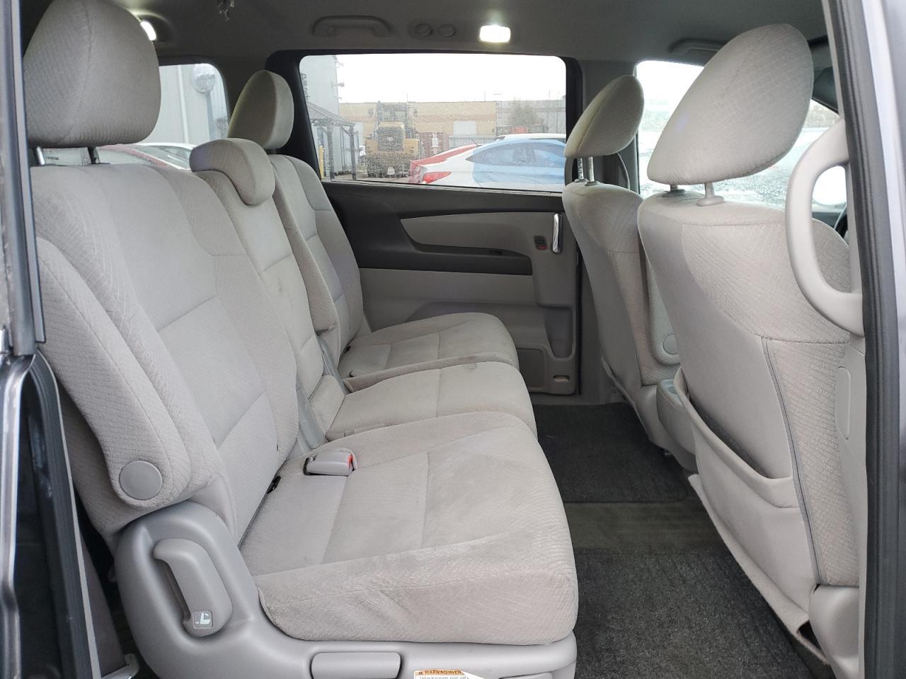2016 Honda Odyssey - zdjęcie 11