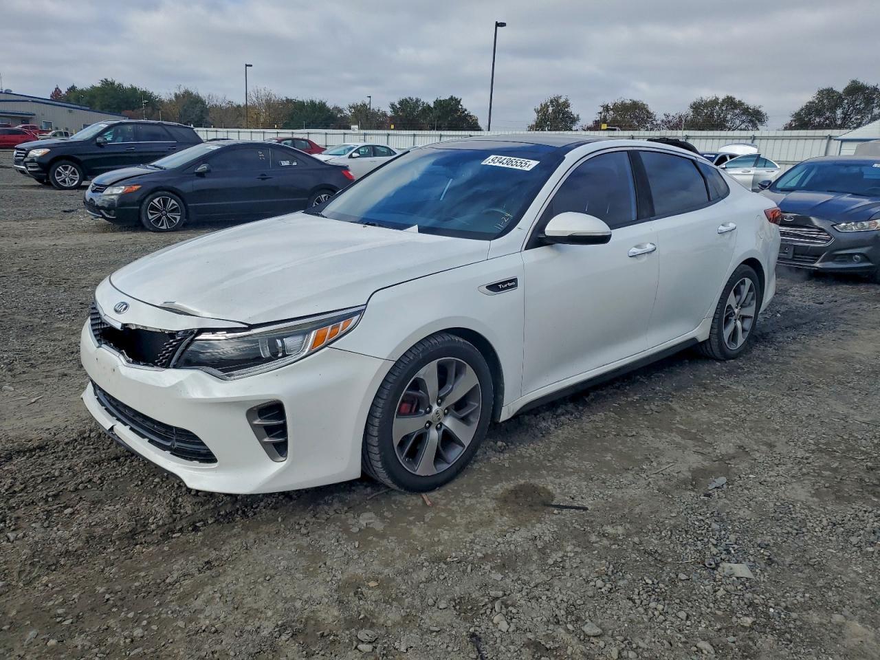 2016 Kia Optima - zdjęcie główne
