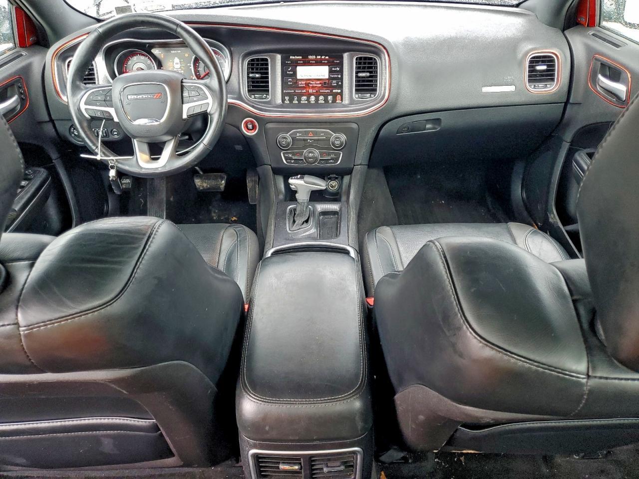 2015 Dodge Charger - zdjęcie 8