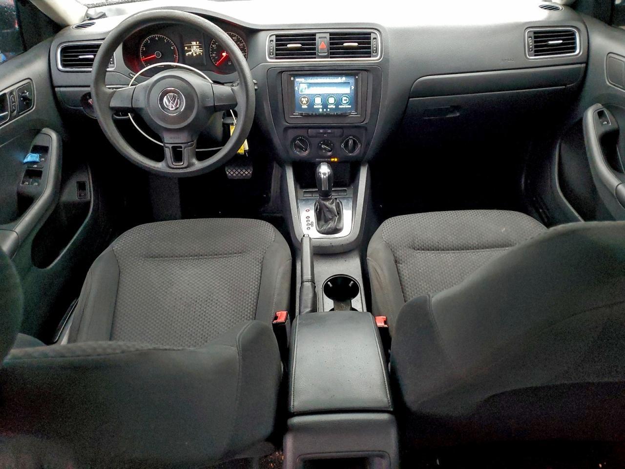 2013 Volkswagen Jetta - zdjęcie 8