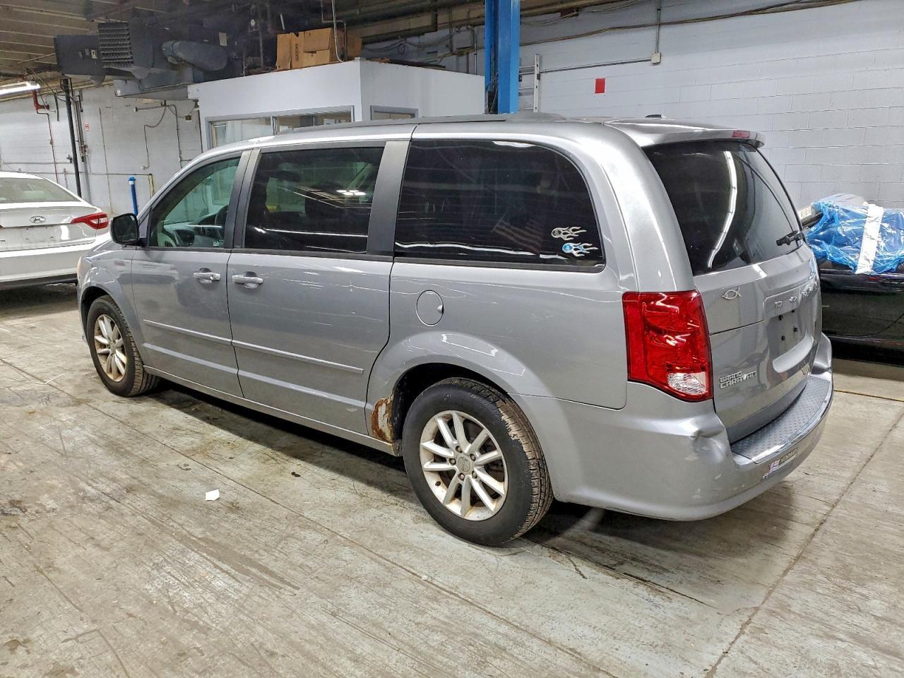 2013 Dodge Caravan - zdjęcie 2