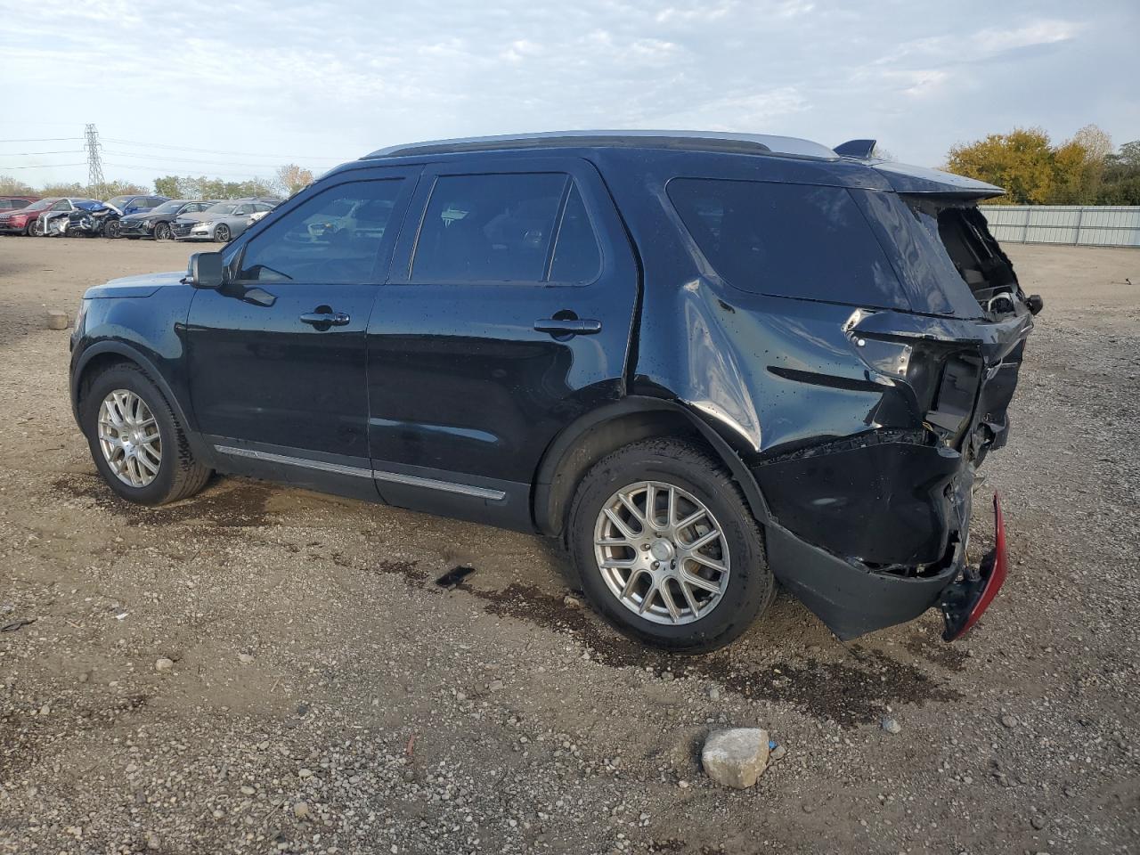 2016 Ford Explorer Xlt - zdjęcie 2