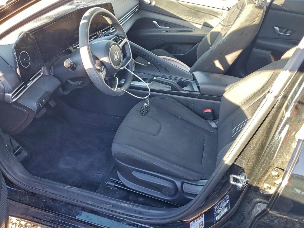 2024 Hyundai Elantra Sel - zdjęcie 7
