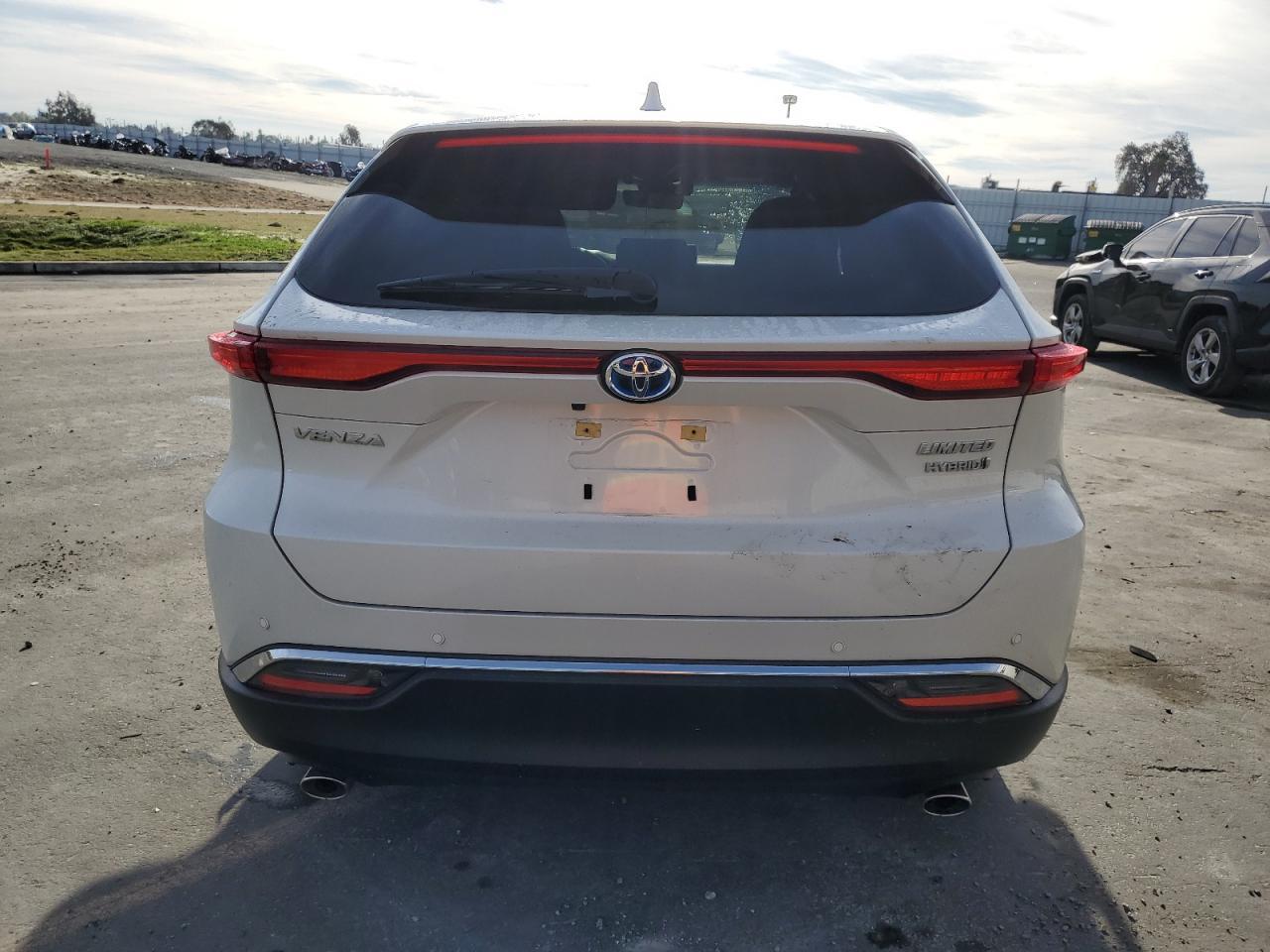 2021 Toyota Venza - zdjęcie 6