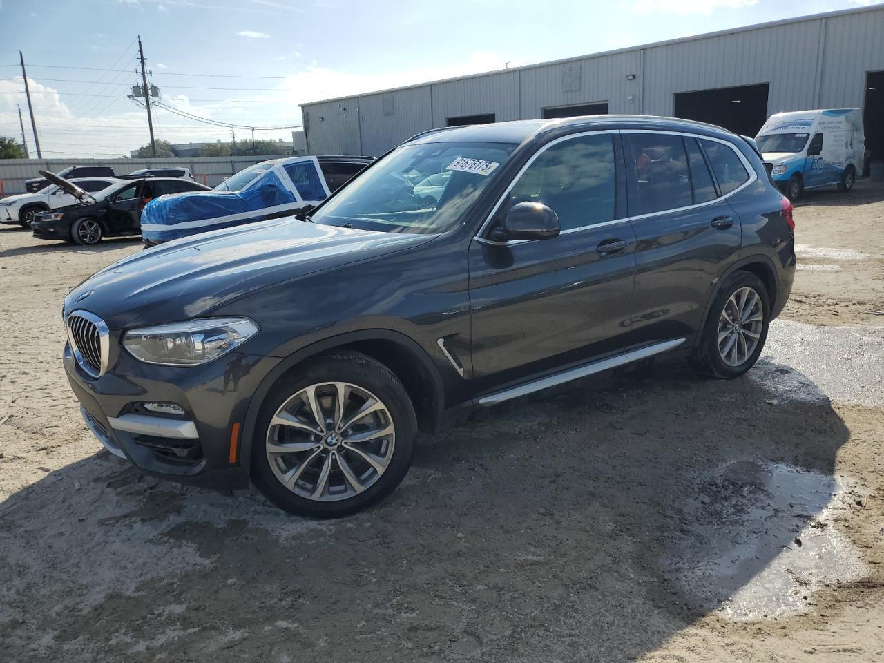 2019 BMW X3 - zdjęcie główne