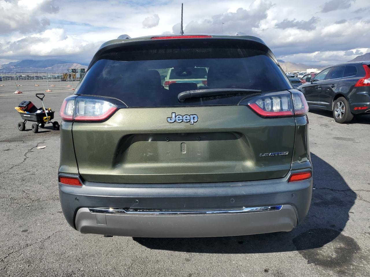 2020 Jeep Cherokee Limited - zdjęcie 6