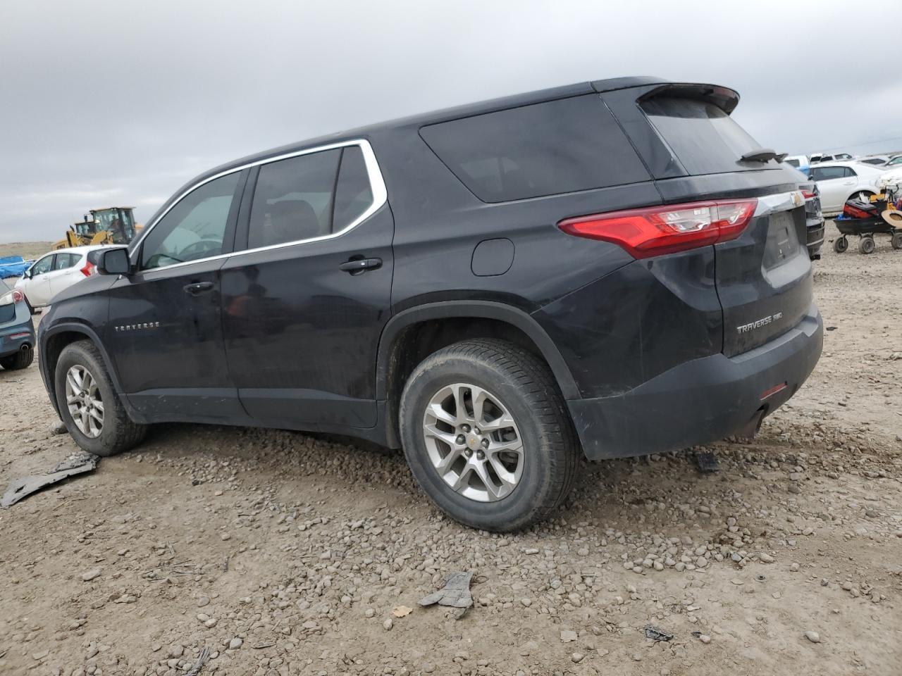 2018 Chevrolet Traverse Ls - zdjęcie 2