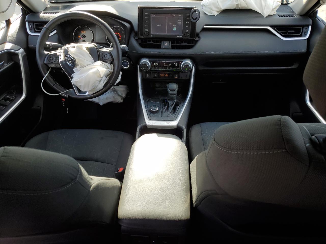 2022 Toyota RAV 4 - zdjęcie 8