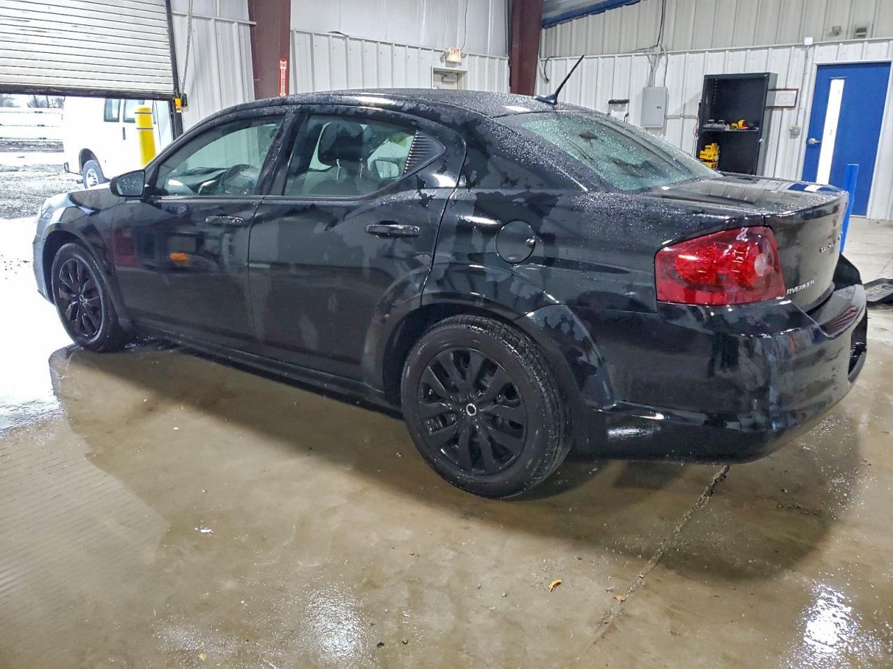 2014 Dodge Avenger - zdjęcie 2