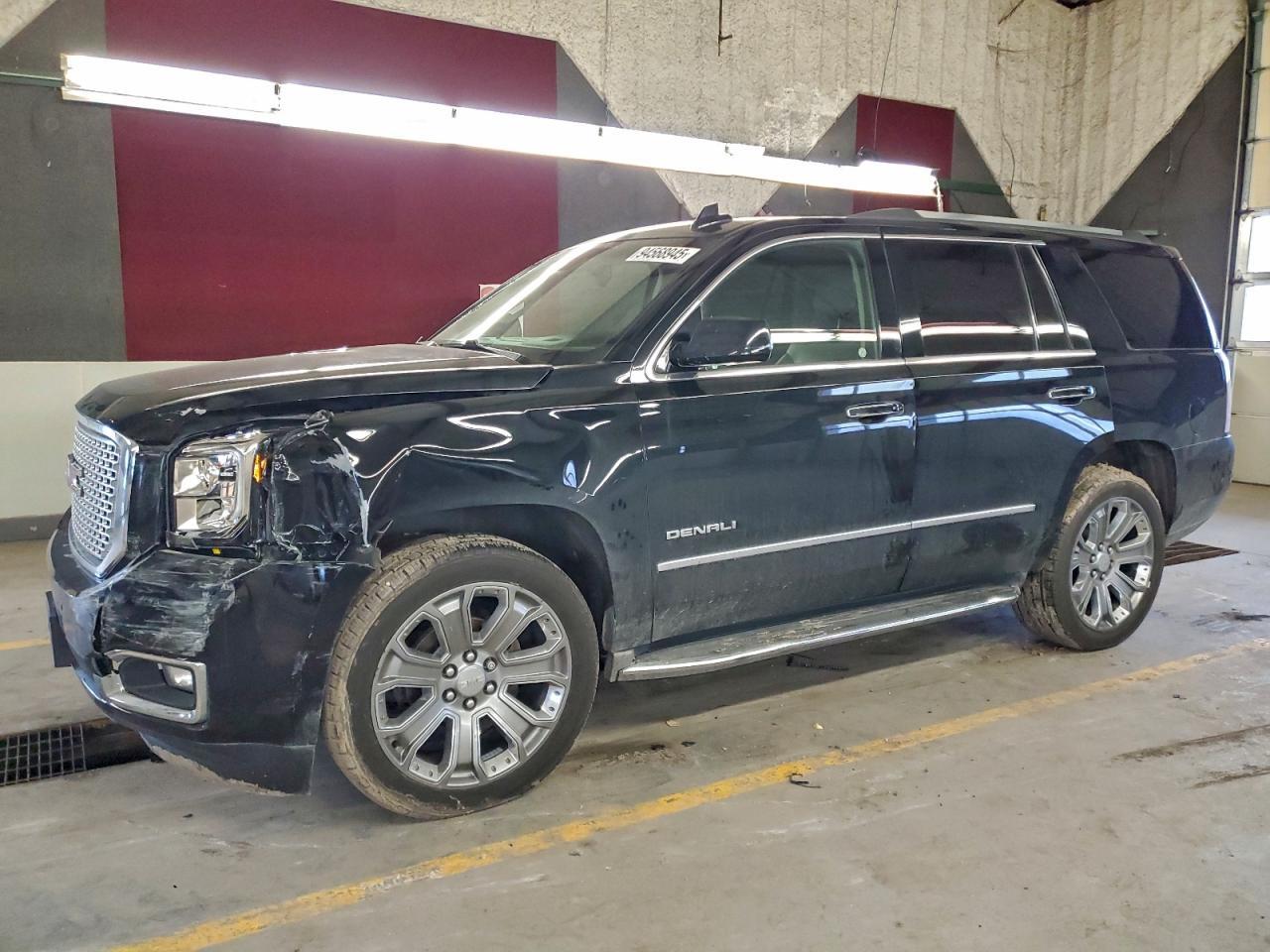 2015 GMC Yukon Denali - zdjęcie główne