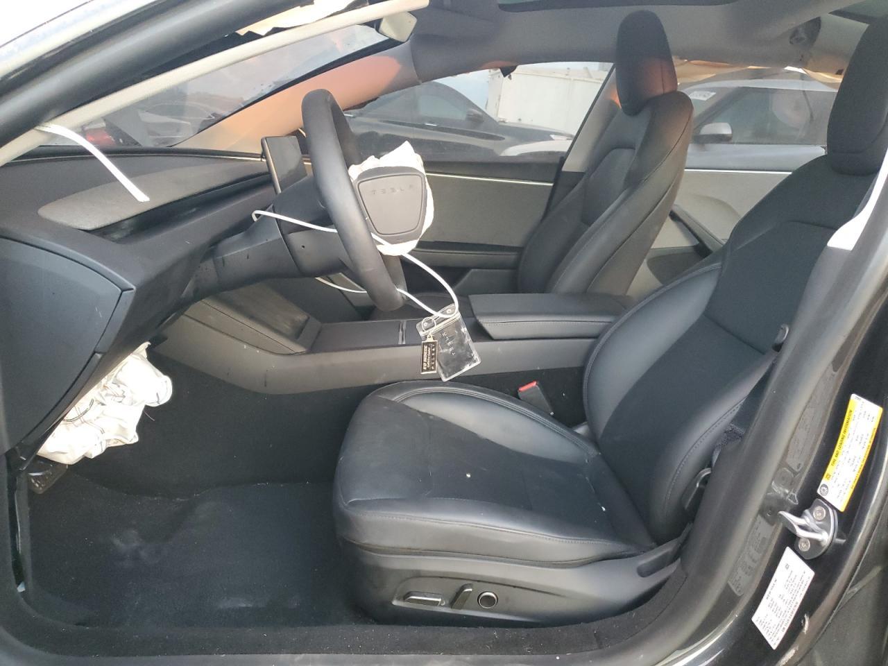 2025 Tesla Model 3 - zdjęcie 7
