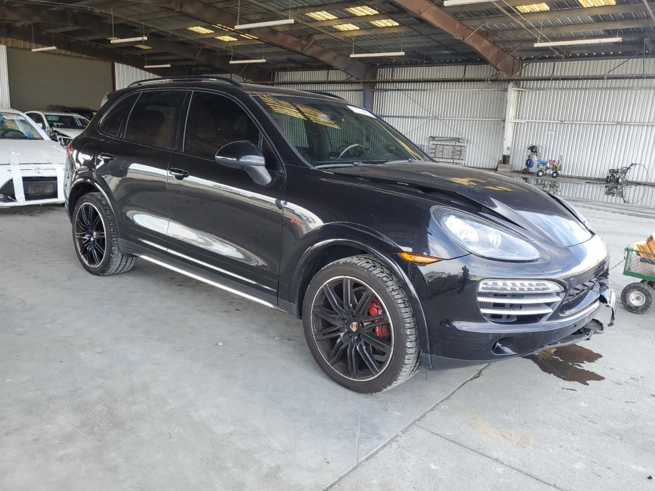 2014 Porsche Cayenne - zdjęcie 4
