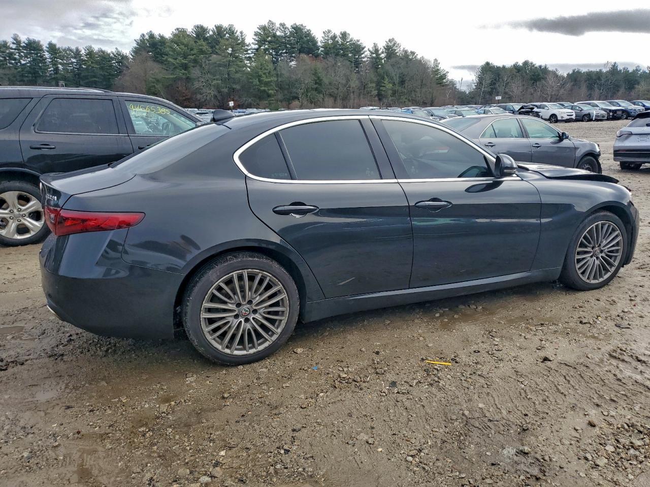 2017 Alfa Romeo Giulia Ti Q4 - zdjęcie 3