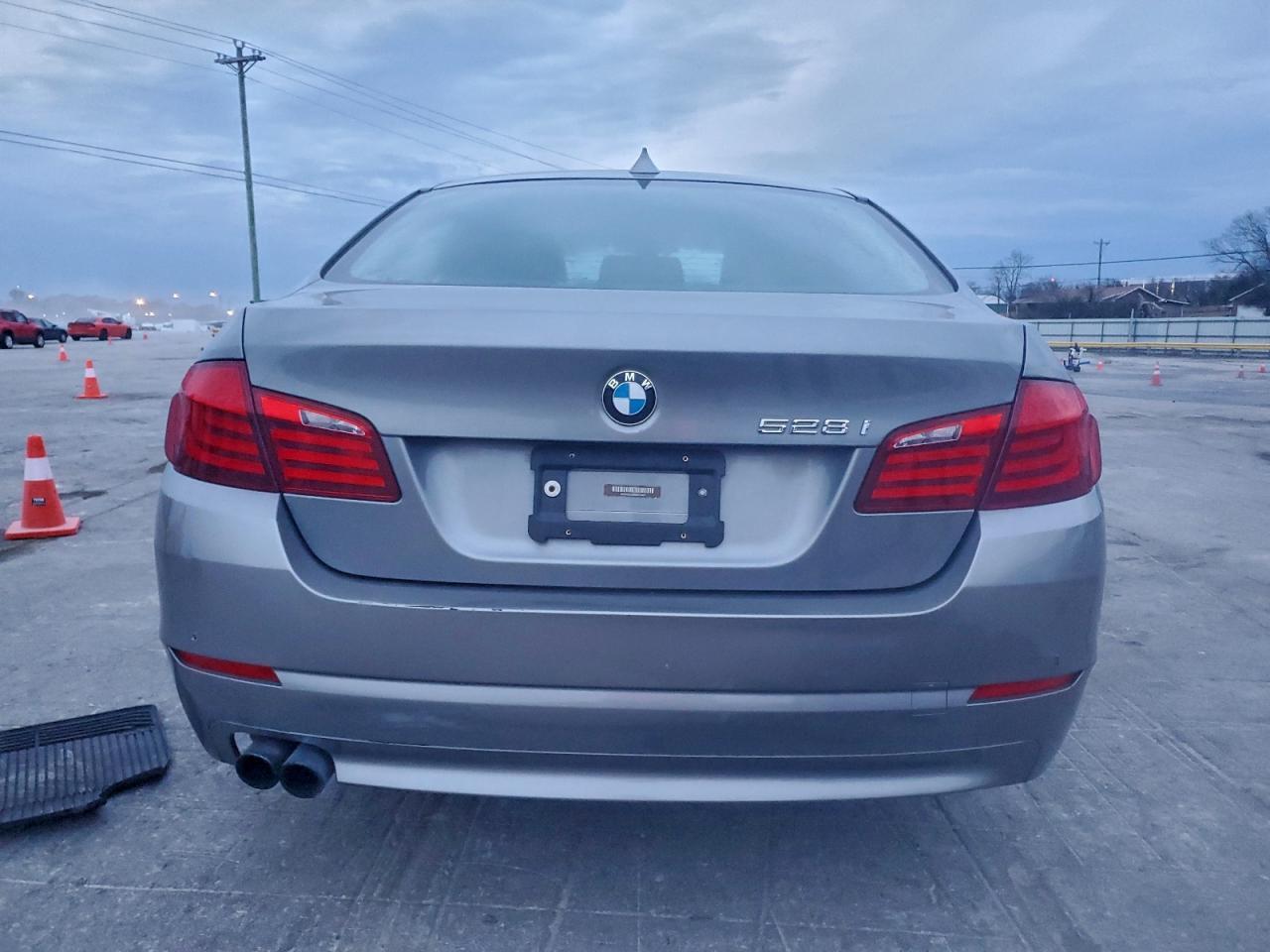 2013 BMW 528 I - zdjęcie 6