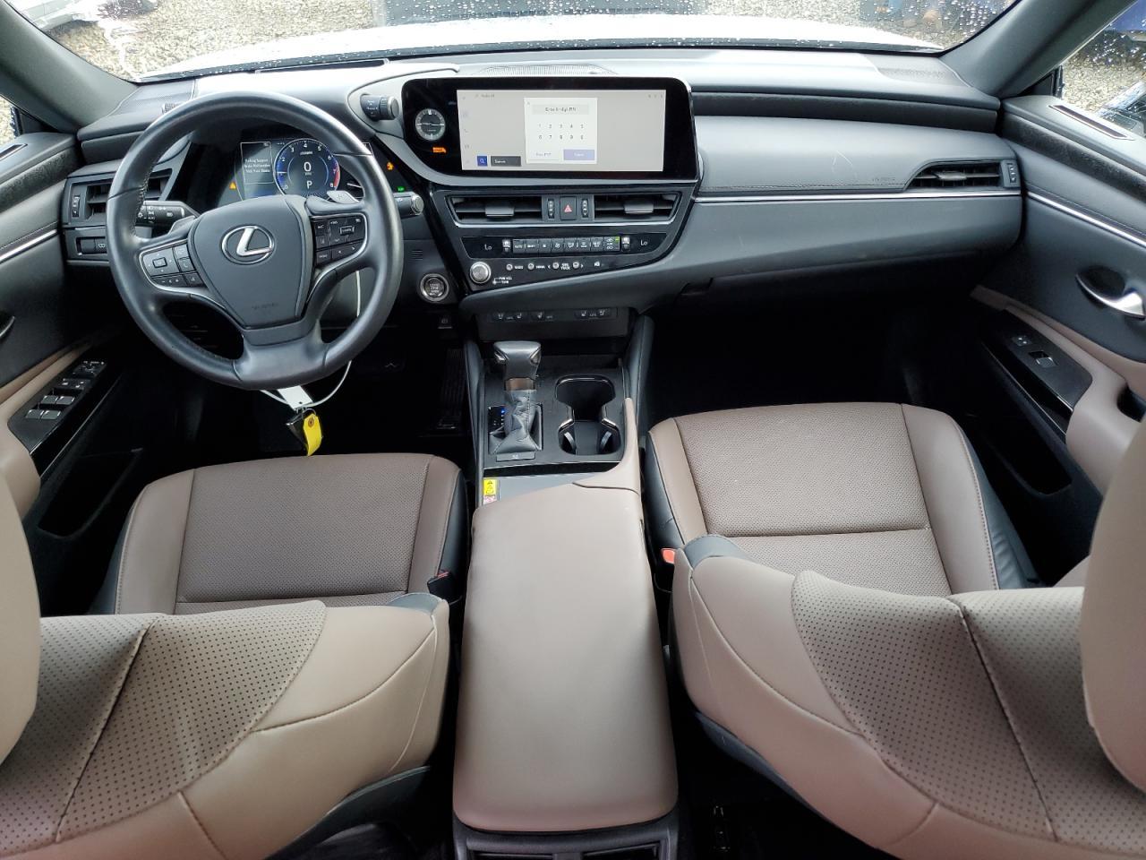 2025 Lexus ES - zdjęcie 8