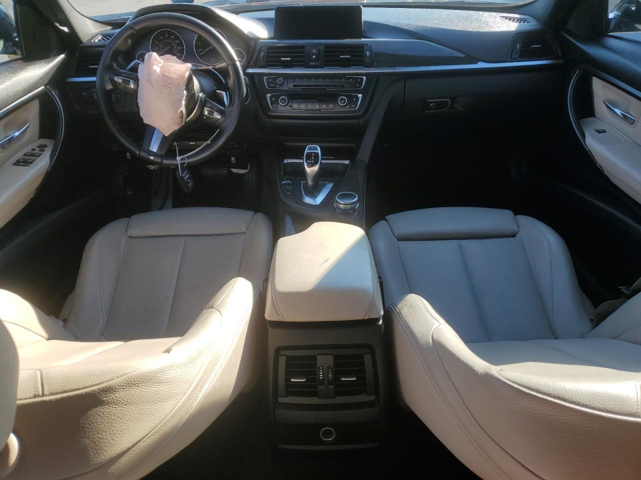 2015 BMW Seria 3 - zdjęcie 8