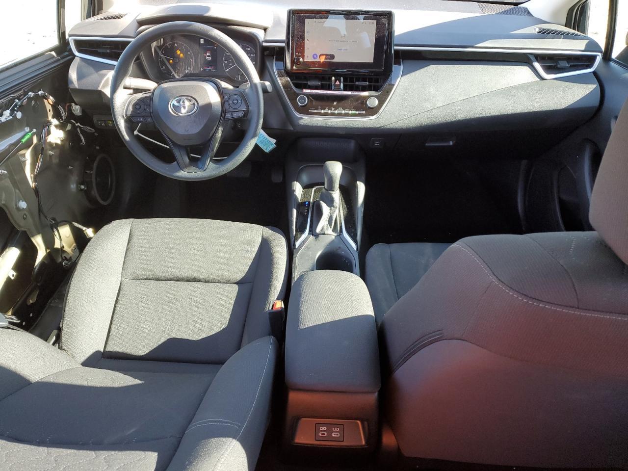 2025 Toyota Corolla - zdjęcie 8