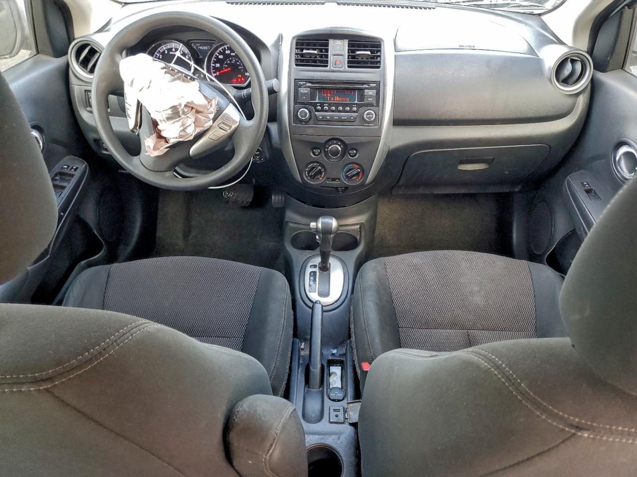 2016 Nissan Versa - zdjęcie 8