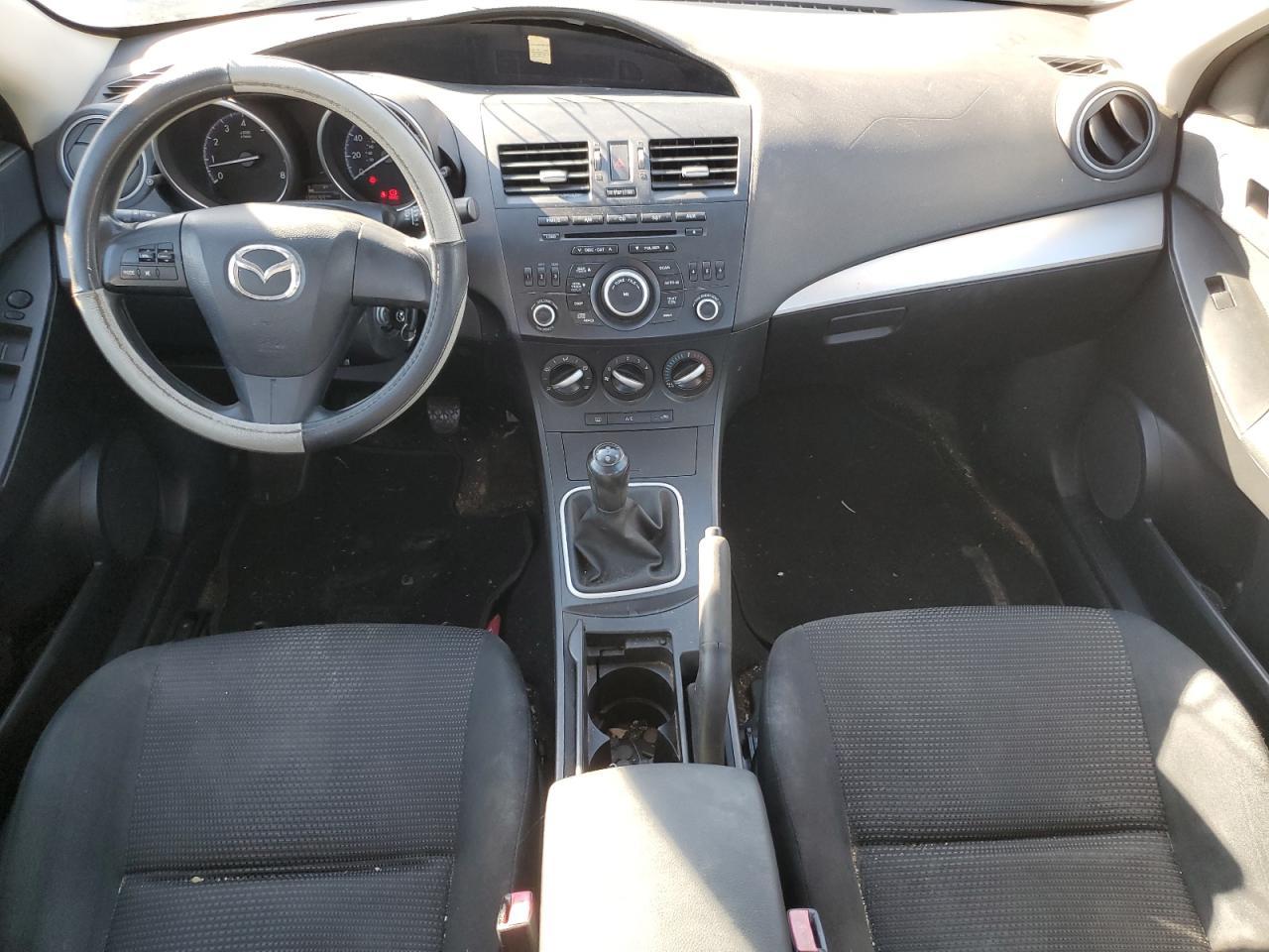 2013 Mazda 3 - zdjęcie 8