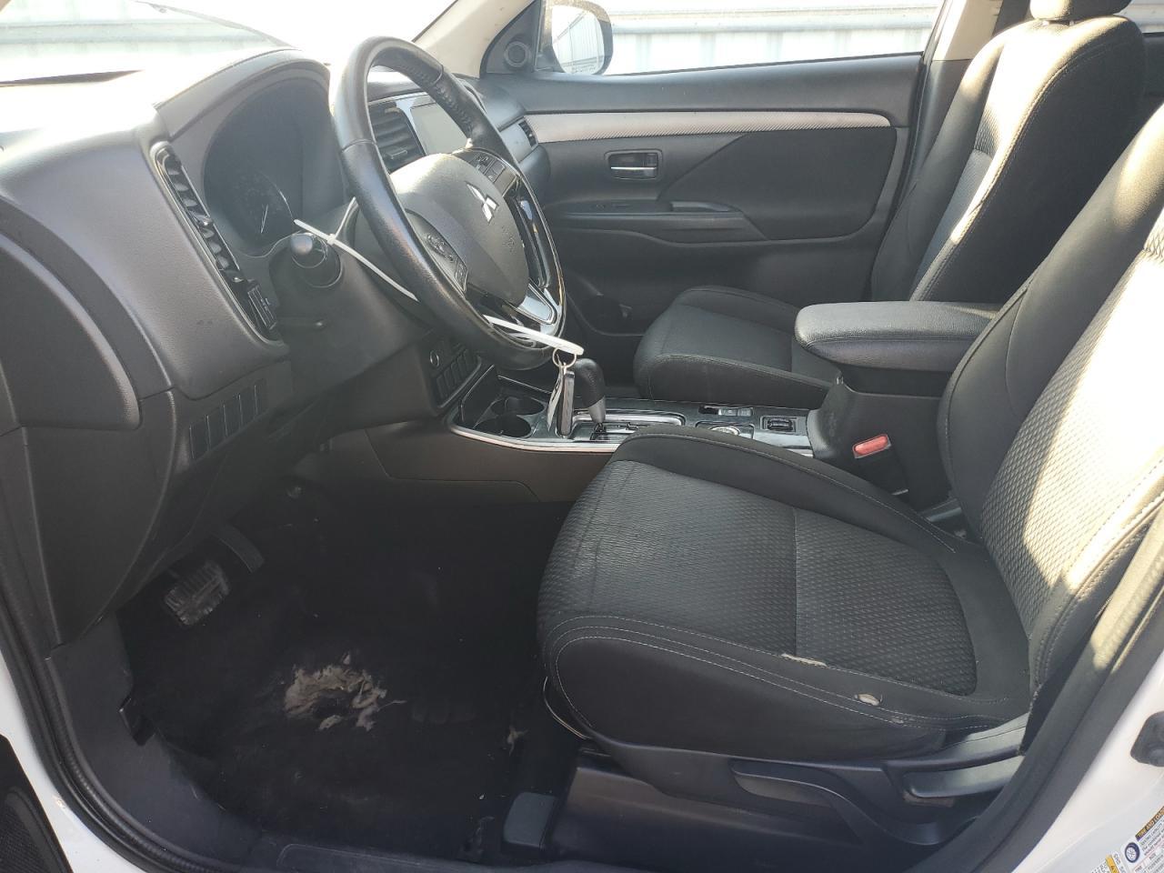 2017 Mitsubishi Outlander - zdjęcie 7