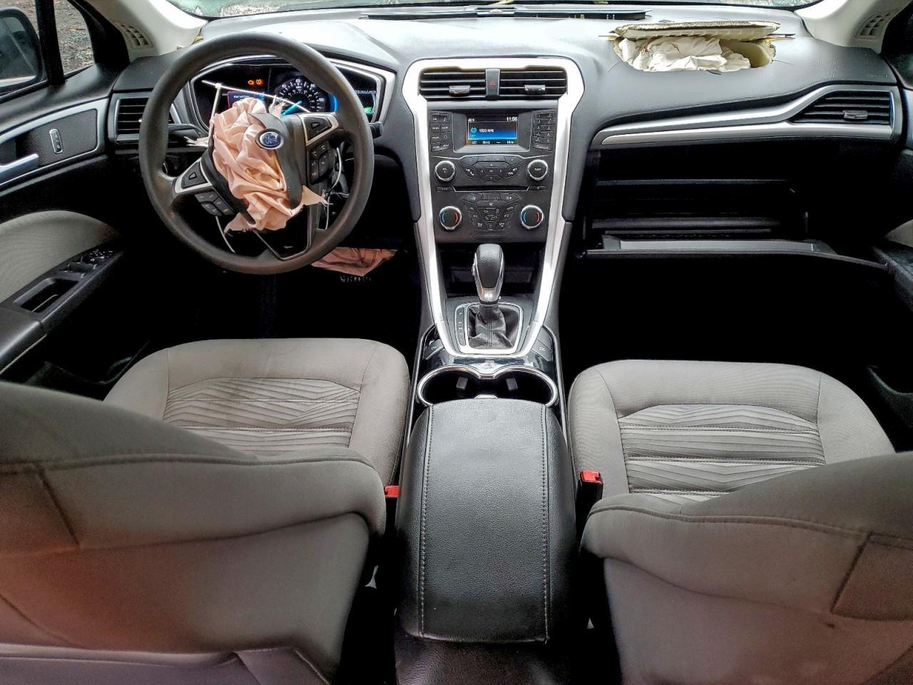 2016 Ford Fusion - zdjęcie 8