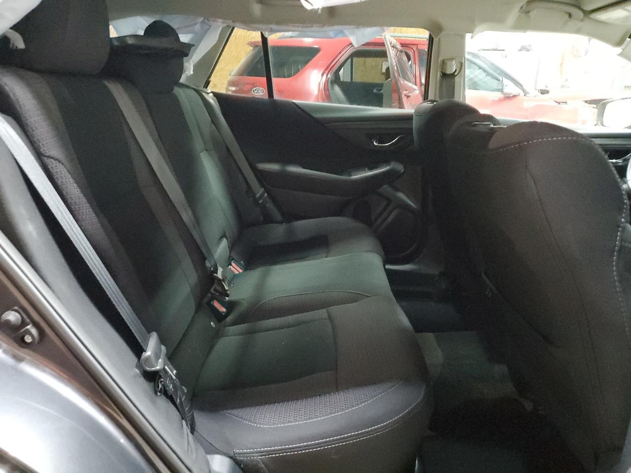 2025 Subaru Outback Premium - zdjęcie 10