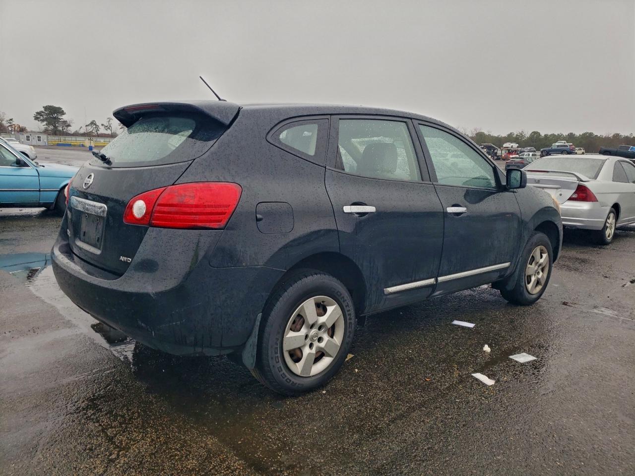 2013 Nissan Rogue S - zdjęcie 3