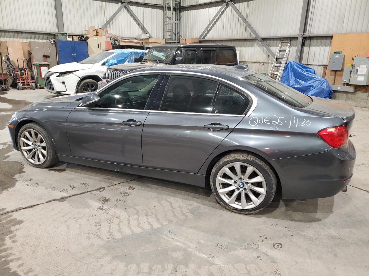 2014 BMW 320 I xDrive - zdjęcie 2