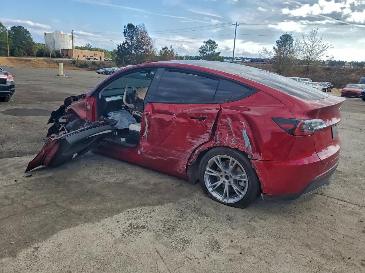 2024 Tesla Model Y - zdjęcie 2