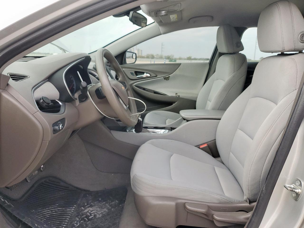 2016 Chevrolet Malibu Ls - zdjęcie 7