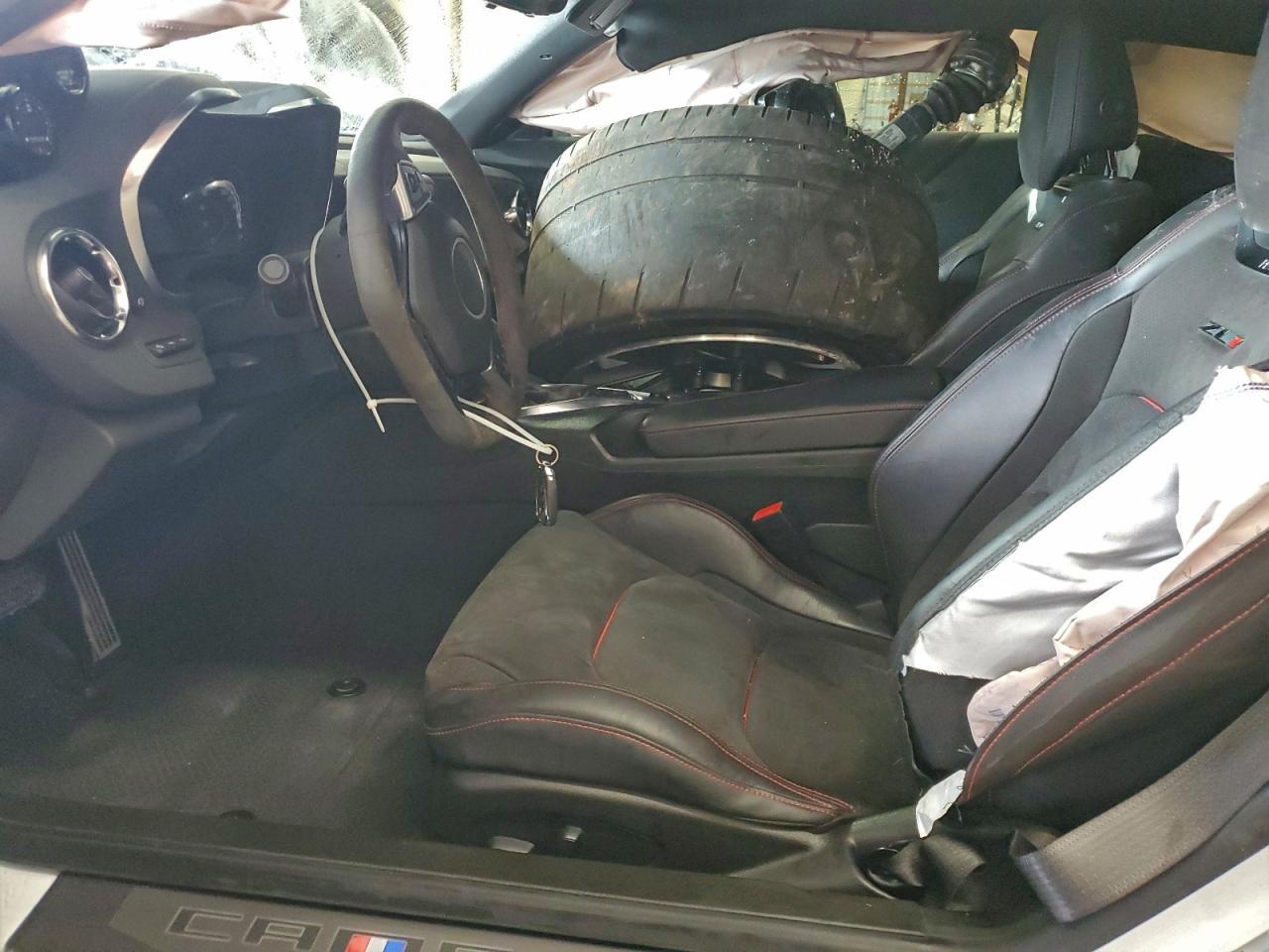 2022 Chevrolet Camaro Zl1 - zdjęcie 7