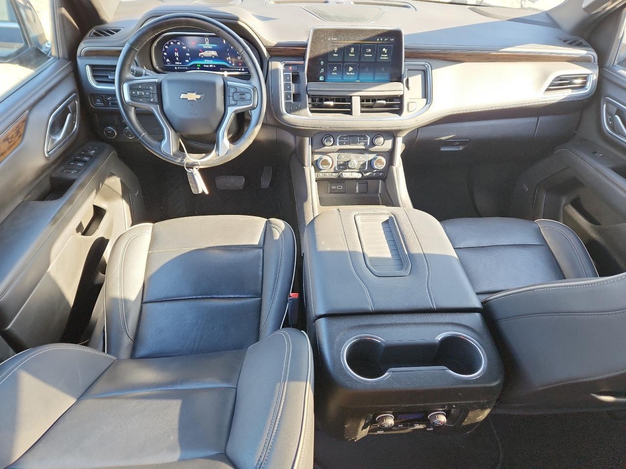 2023 Chevrolet Suburban C1500 Premier - zdjęcie 8