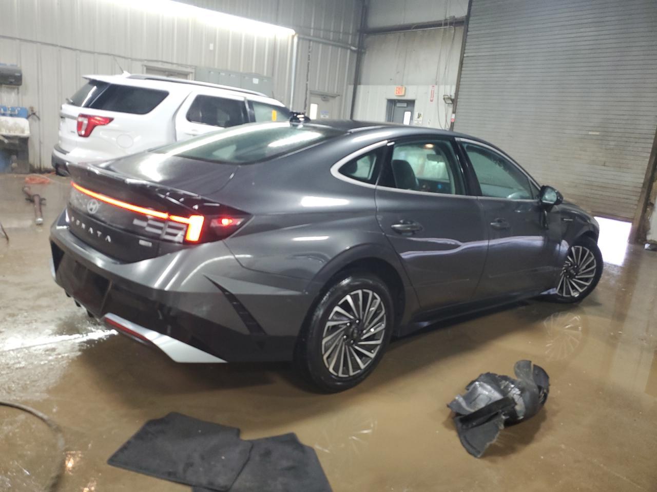 2024 Hyundai Sonata Hybrid - zdjęcie 3