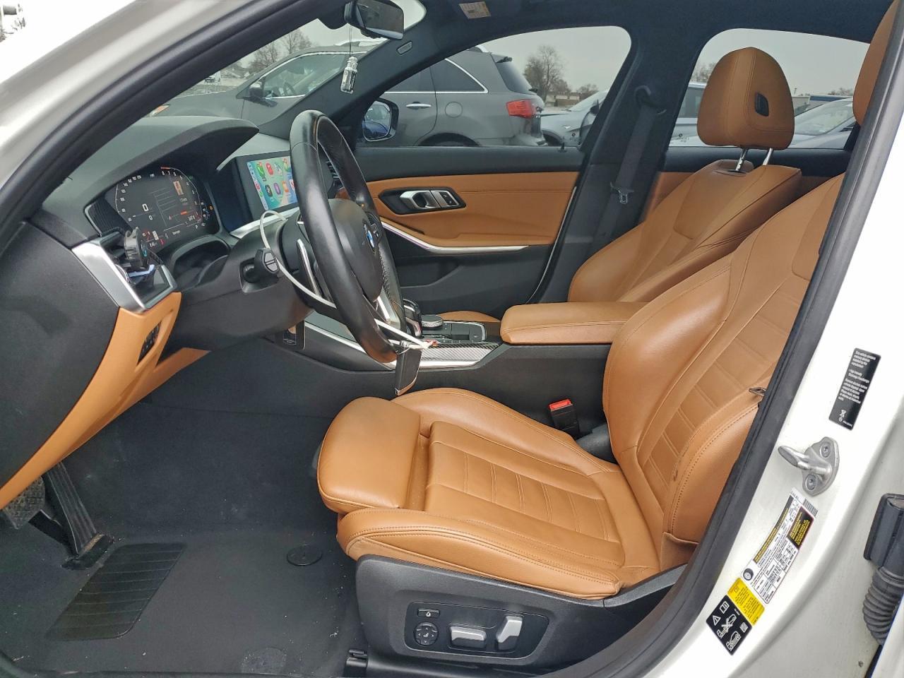 2021 BMW 330Xi - zdjęcie 7