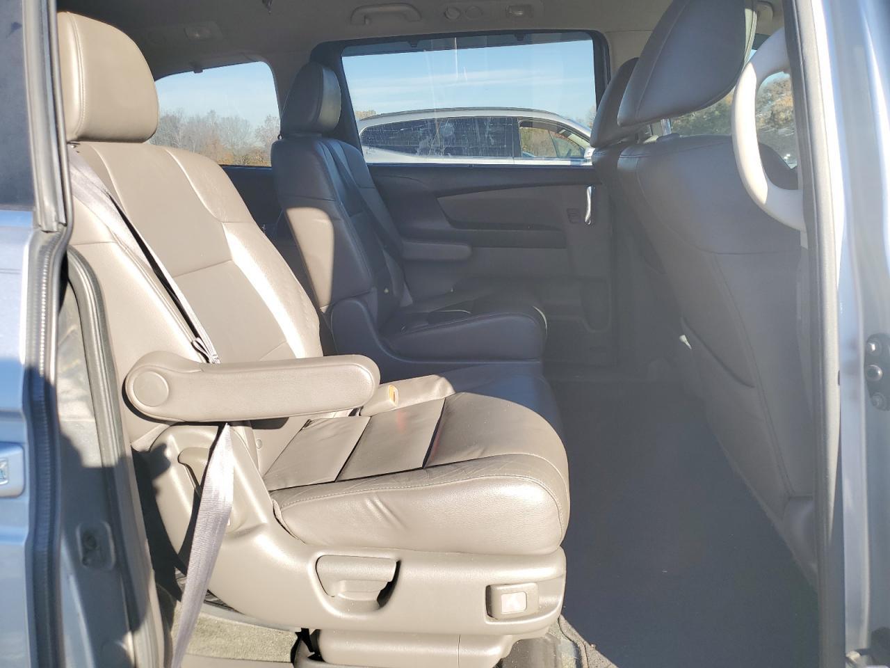 2016 Honda Odyssey Exl - zdjęcie 11