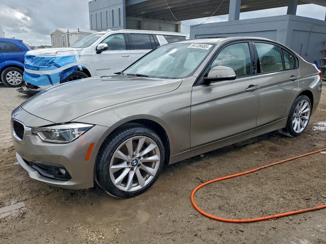 2018 BMW Seria 3 - zdjęcie główne