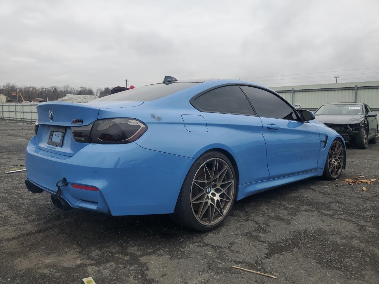 2017 BMW M4 - zdjęcie 3