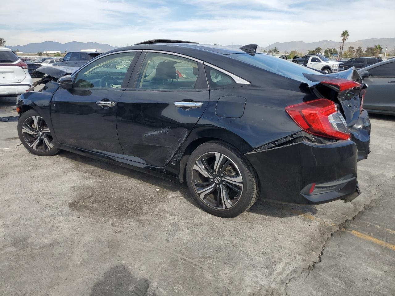 2018 Honda Civic - zdjęcie 2
