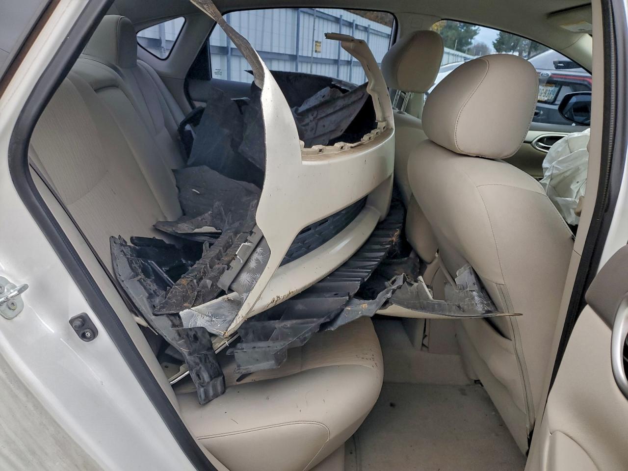 2014 Nissan Sentra - zdjęcie 10