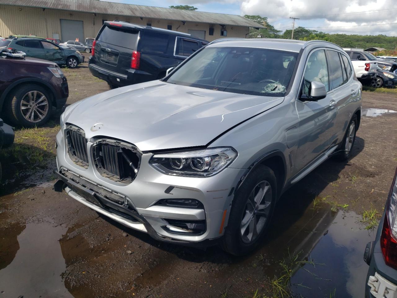 2021 BMW X3 xDrive30E - zdjęcie główne